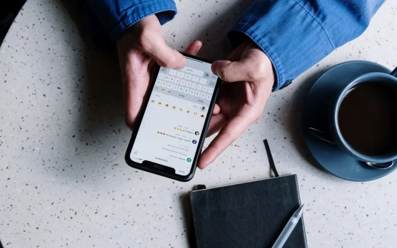 Cara Sembunyikan Sedang Mengetik di WhatsApp