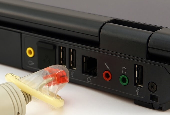Colokan Mic