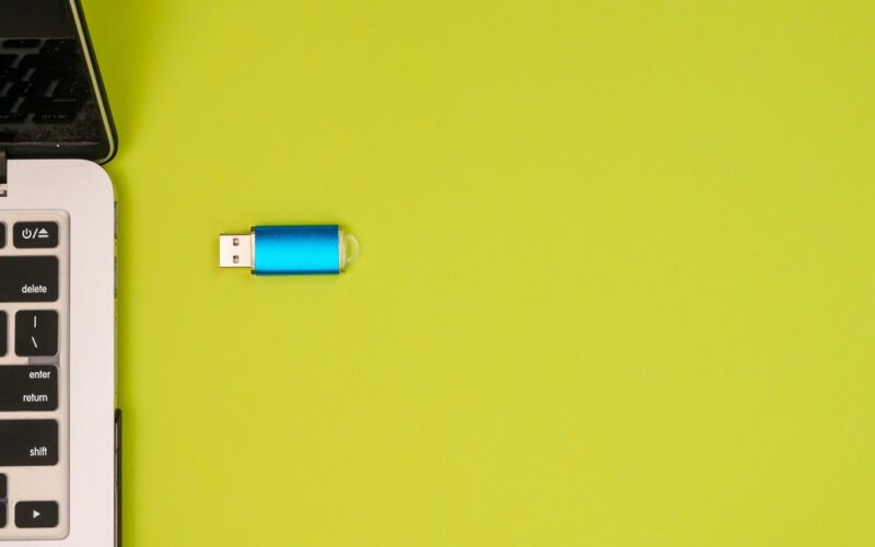 Menghilangkan Virus Flashdisk