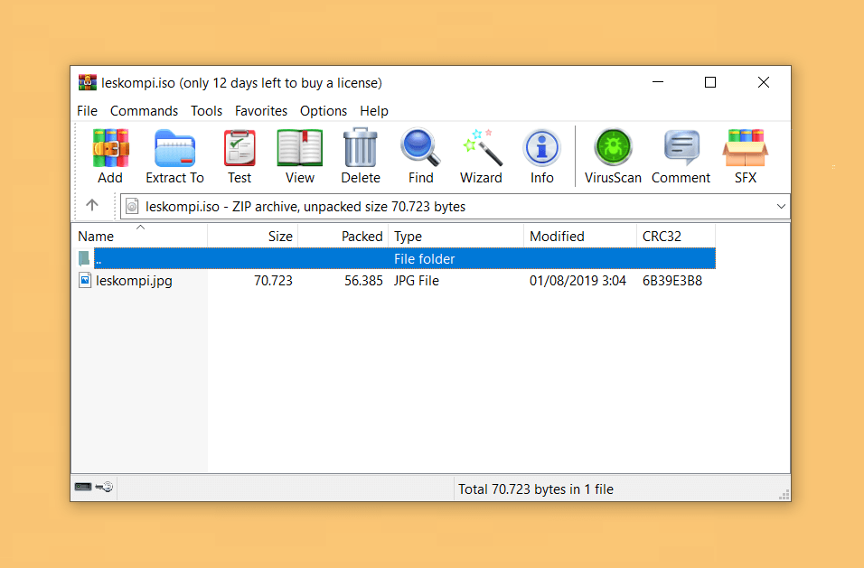 Значок ISO файла Windows 10.