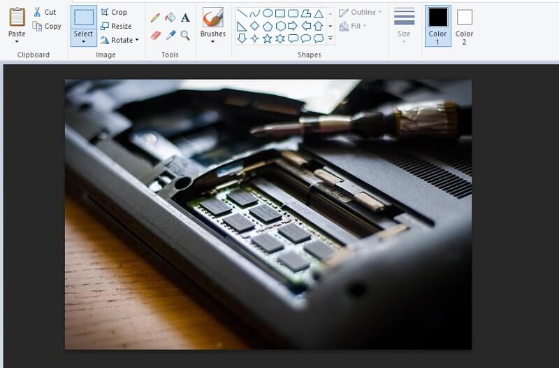 Contoh Hasil Screenshots di Paint