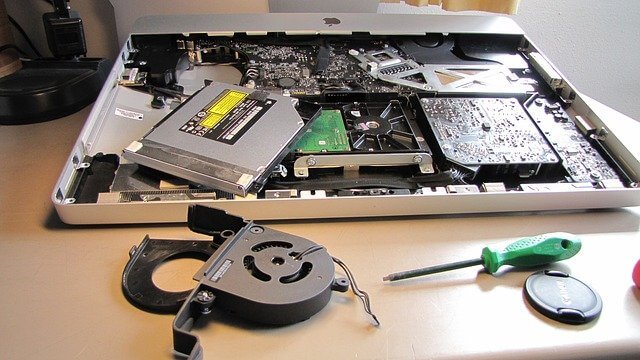 Service Laptop yang Tidak Menyala