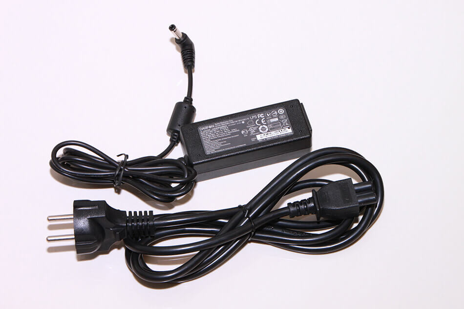 Ganti Charger Laptop