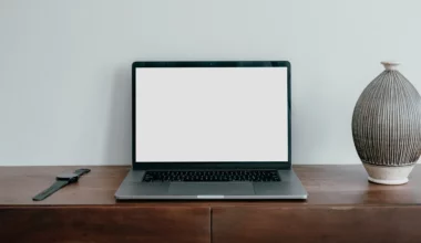 Mengatasi Laptop Blank