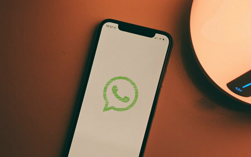 Cara Mengatasi Nama Kontak WhatsApp yang Tidak Muncul