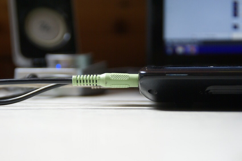 Pakai Speaker Eksternal di Laptop