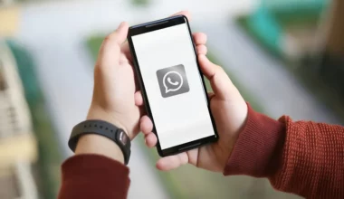 Cara Menghapus Stiker WhatsApp