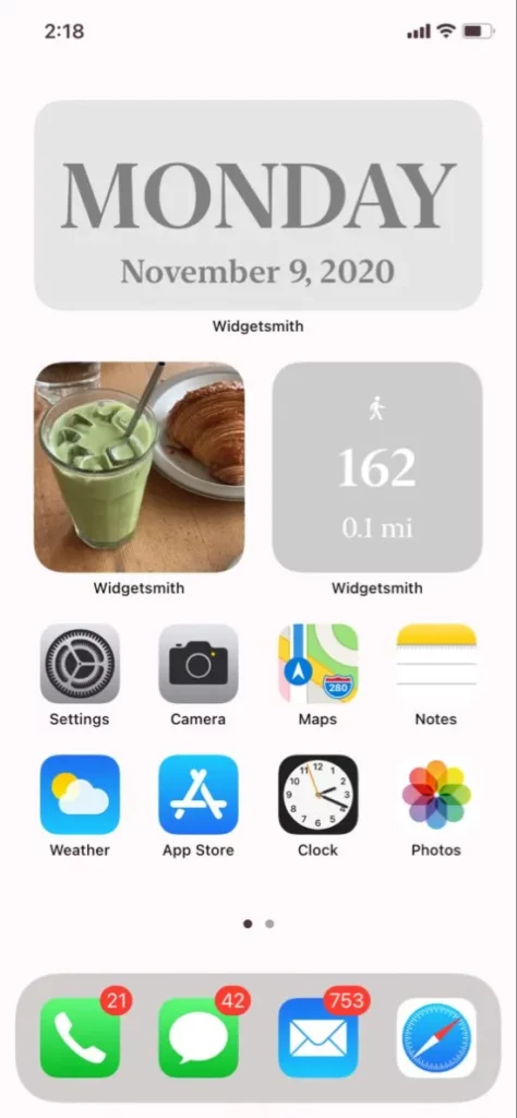 Susunan Grey Clean Layout