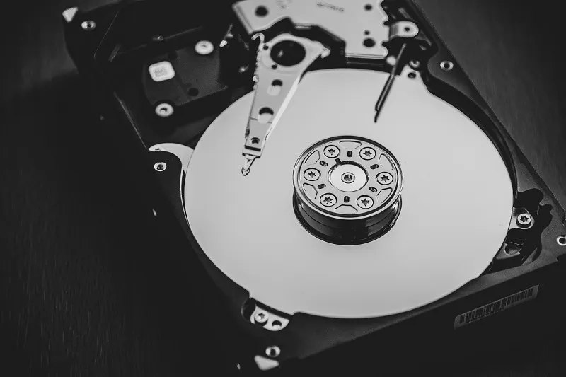 Mengecek Suhu Pada Hardisk